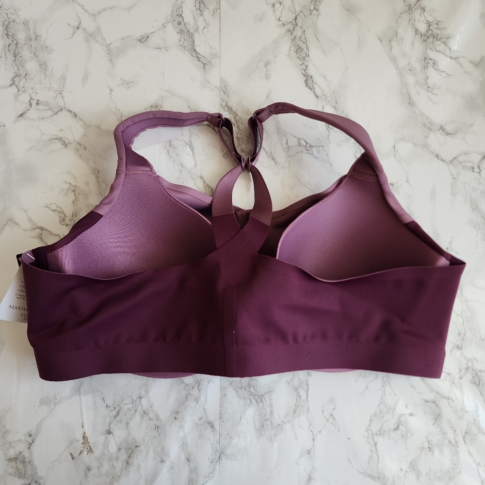 VS Victoria’s Secret Sports Bra 38C - Picture 5 of 9